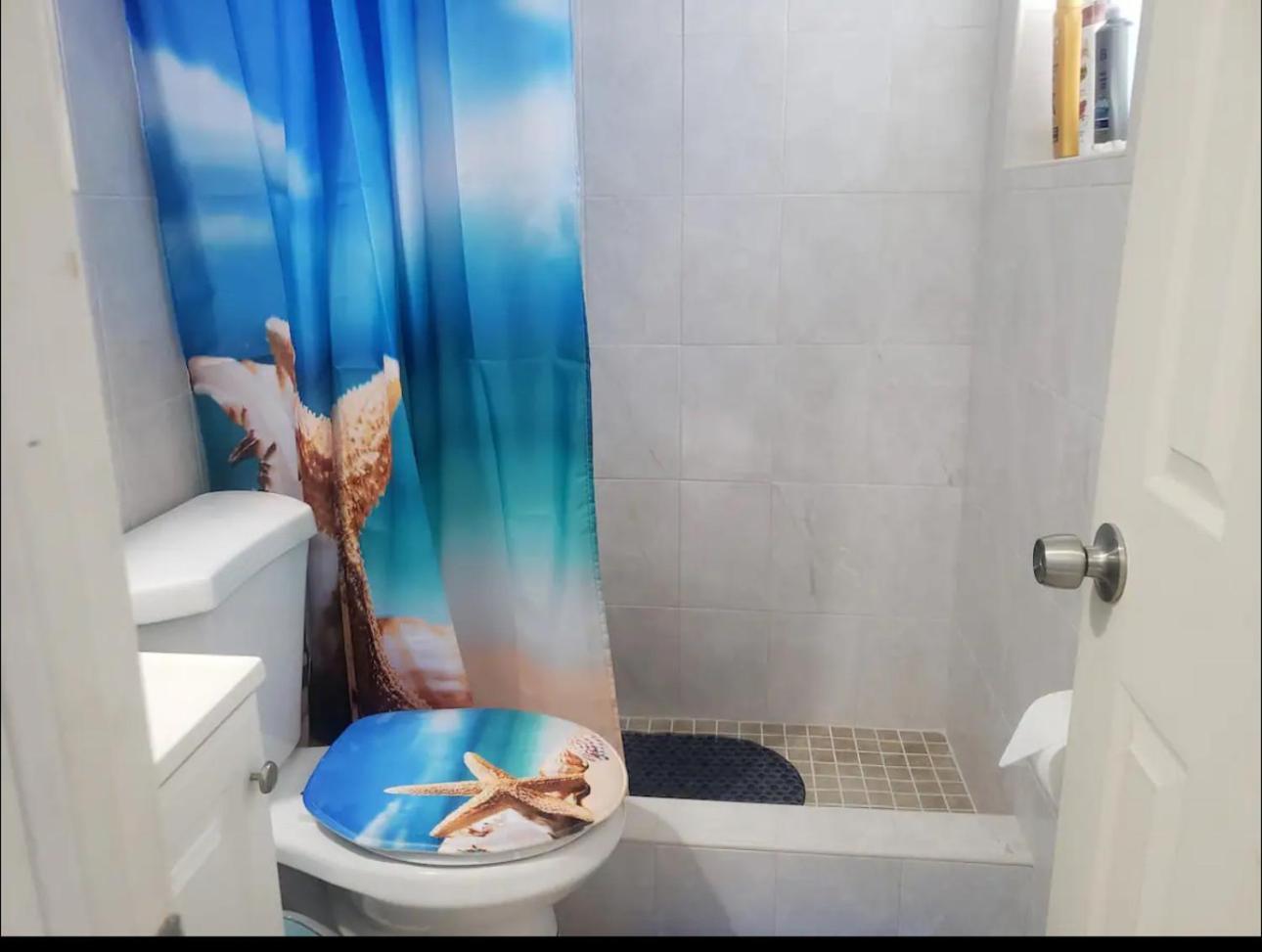 B5 Best Value On Private Bedroom With Private Bathroom In Little Havana, マイアミ エクステリア 写真